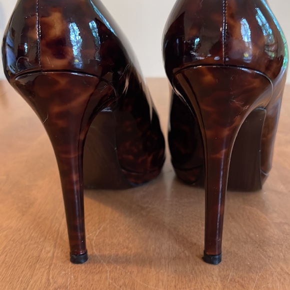 Stuart Weitzman patent marbled black and brown PUMPS size 10 - Picture 3 of 5